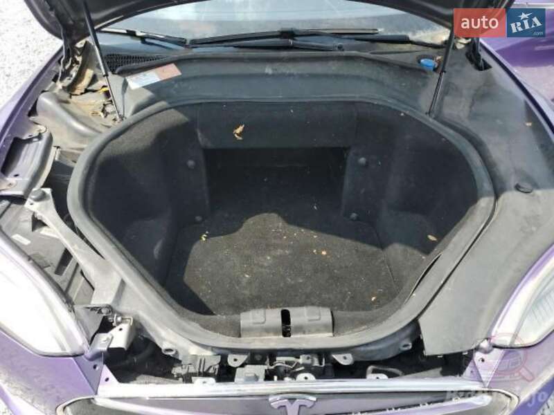 Лифтбек Tesla Model S 2013 в Одессе