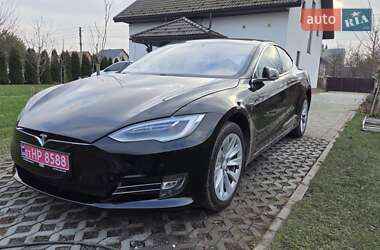 Ліфтбек Tesla Model S 2018 в Луцьку