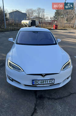 Лифтбек Tesla Model S 2016 в Самборе
