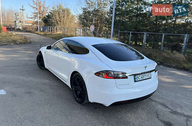 Лифтбек Tesla Model S 2016 в Самборе