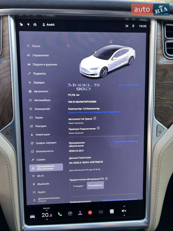 Лифтбек Tesla Model S 2016 в Самборе