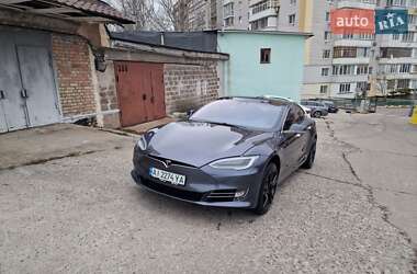 Лифтбек Tesla Model S 2018 в Вышгороде