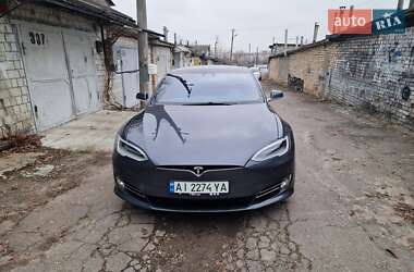 Лифтбек Tesla Model S 2018 в Вышгороде
