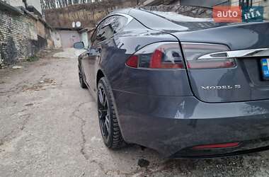 Лифтбек Tesla Model S 2018 в Вышгороде