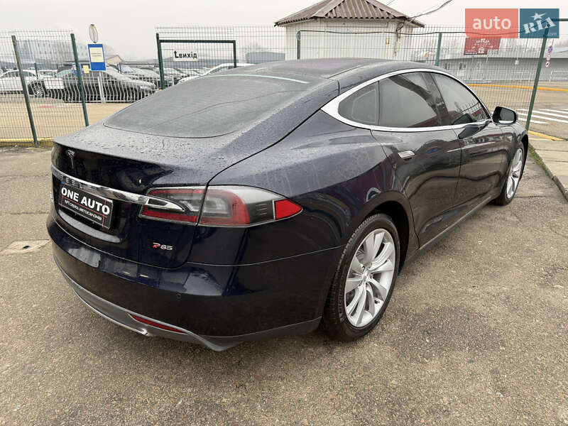Лифтбек Tesla Model S 2013 в Киеве фото 7 Лифтбек Tesla Model S 2013 в Киеве