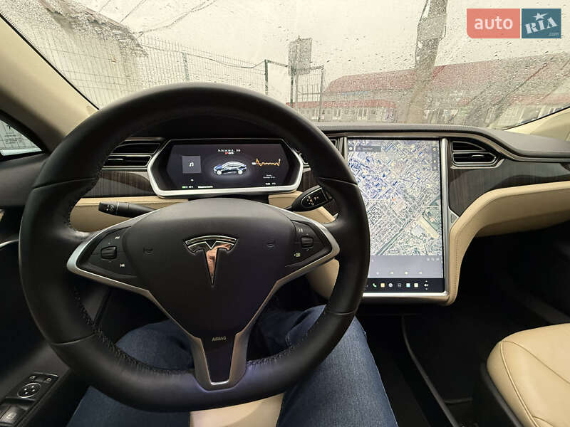 Лифтбек Tesla Model S 2013 в Киеве фото 16 Лифтбек Tesla Model S 2013 в Киеве