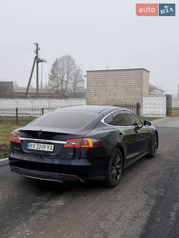 Лифтбек Tesla Model S 2014 в Хмельницком фото 11 Лифтбек Tesla Model S 2014 в Хмельницком