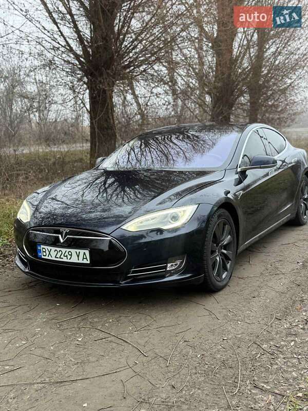Лифтбек Tesla Model S 2014 в Хмельницком фото 9 Лифтбек Tesla Model S 2014 в Хмельницком