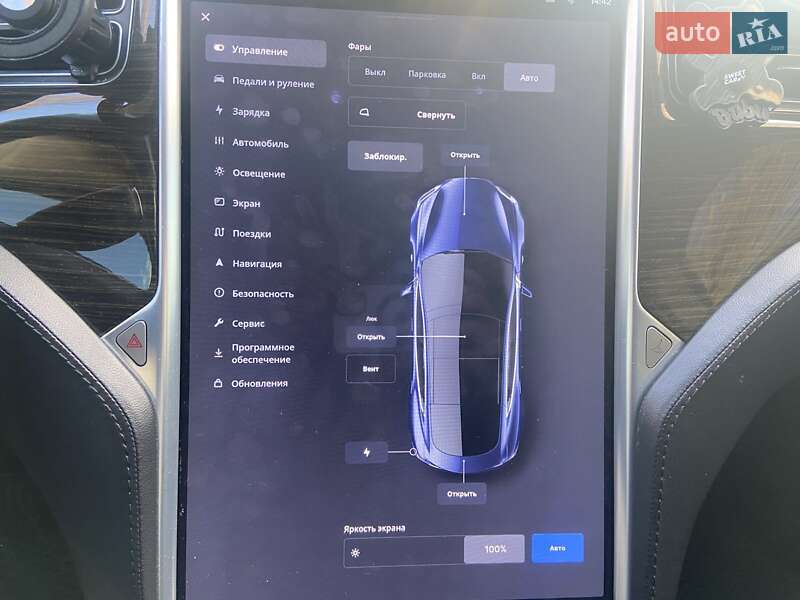 Лифтбек Tesla Model S 2014 в Хмельницком фото 24 Лифтбек Tesla Model S 2014 в Хмельницком