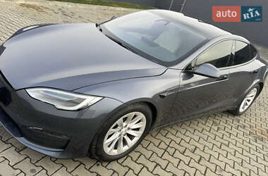 Лифтбек Tesla Model S 2022 в Коломые