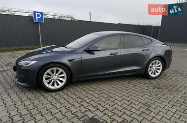Лифтбек Tesla Model S 2022 в Коломые