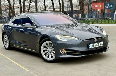 Ліфтбек Tesla Model S 2017 в Одесі