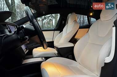 Ліфтбек Tesla Model S 2019 в Києві