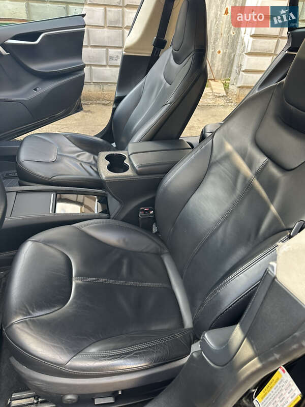 Лифтбек Tesla Model S 2014 в Николаеве