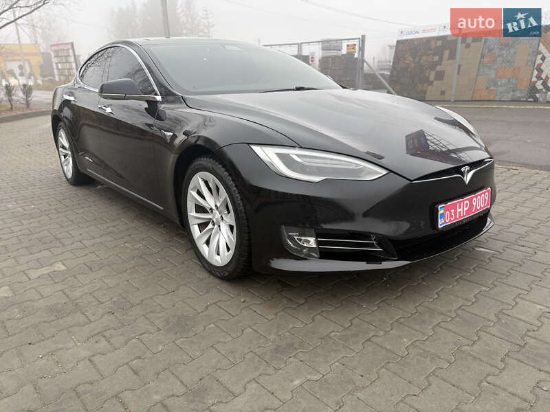 Tesla Model S 2017