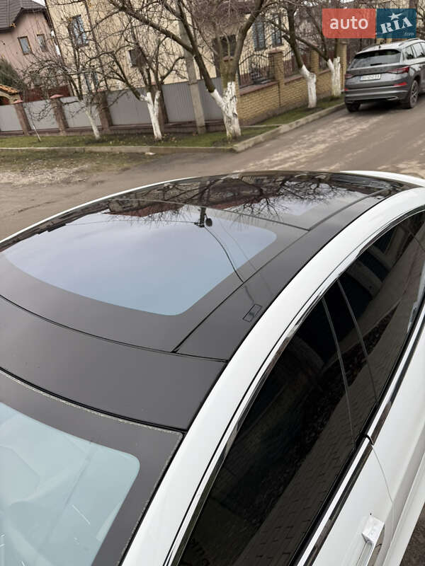 Ліфтбек Tesla Model S 2016 в Тернополі