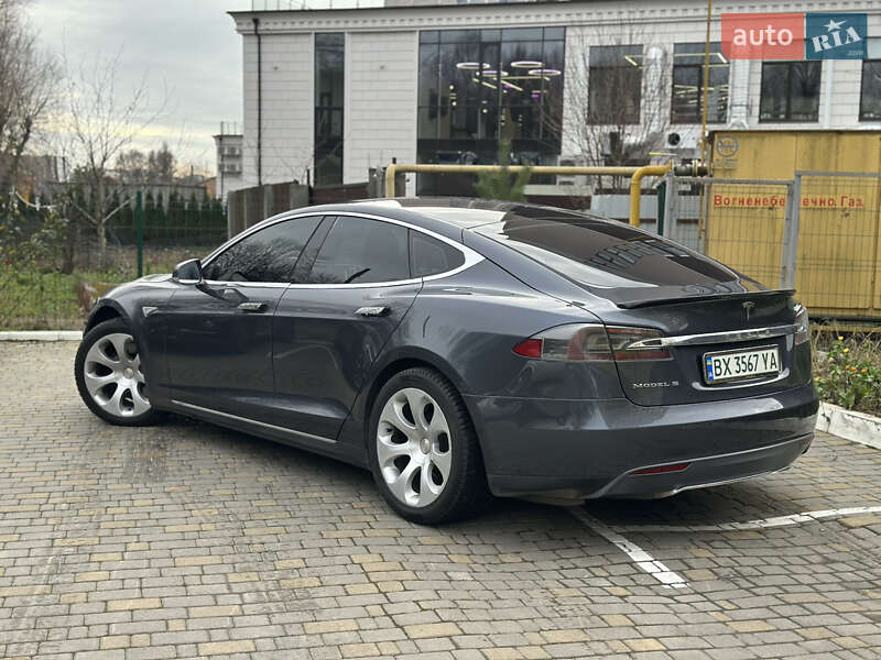 Лифтбек Tesla Model S 2014 в Хмельницком фото 3 Лифтбек Tesla Model S 2014 в Хмельницком