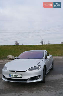 Лифтбек Tesla Model S 2018 в Днепре