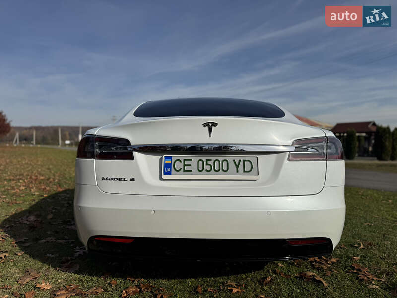 Ліфтбек Tesla Model S 2018 в Чернівцях