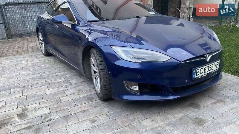 Лифтбек Tesla Model S 2016 в Львове фото 10 Лифтбек Tesla Model S 2016 в Львове