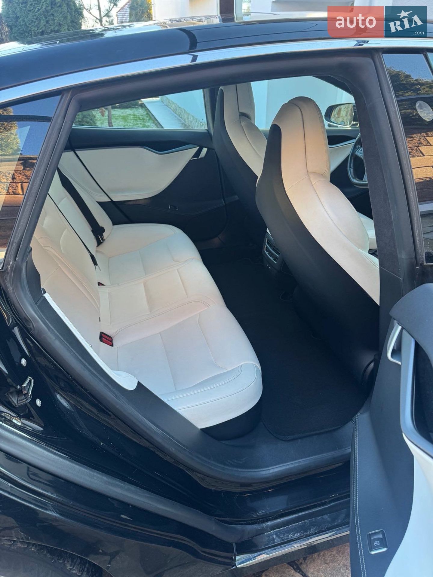 2019 Tesla Model S - фото 1