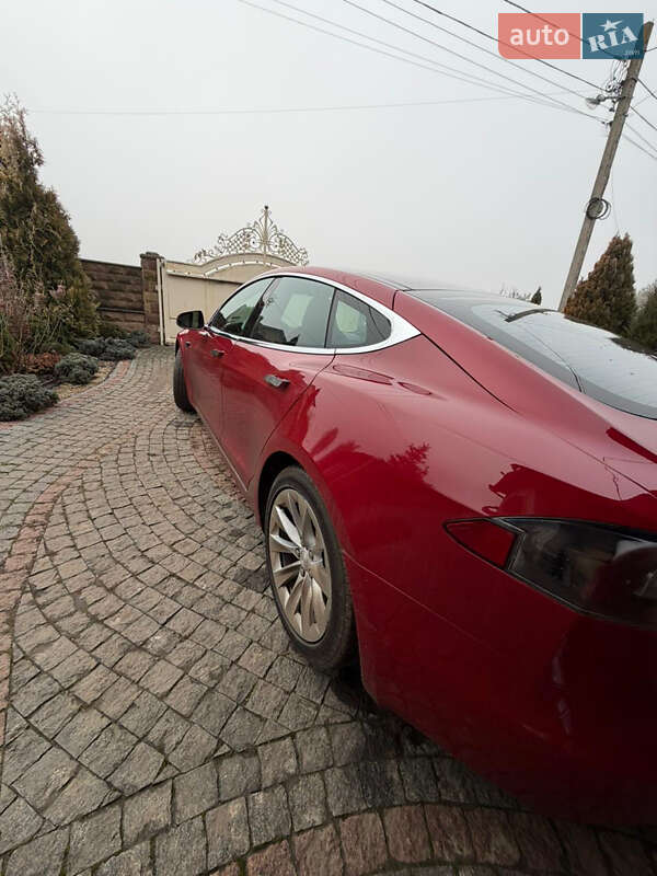 Лифтбек Tesla Model S 2018 в Тернополе