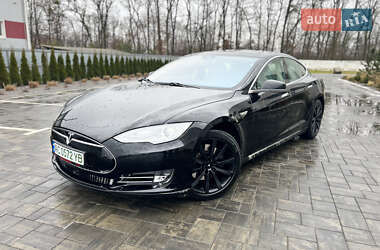 Ліфтбек Tesla Model S 2015 в Луцьку