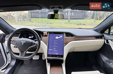 Ліфтбек Tesla Model S 2020 в Дніпрі