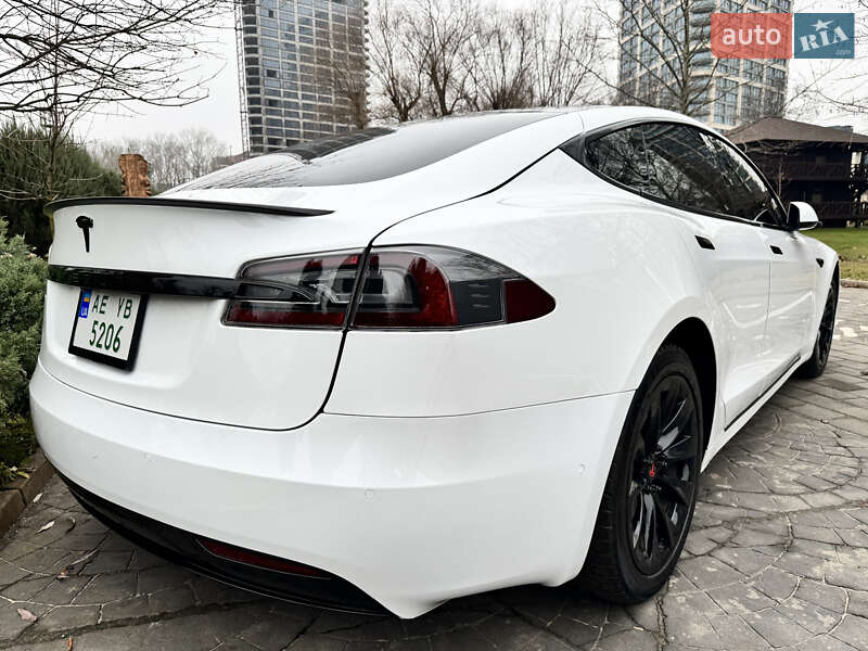 Лифтбек Tesla Model S 2020 в Днепре
