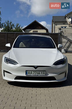 Лифтбек Tesla Model S 2023 в Львове