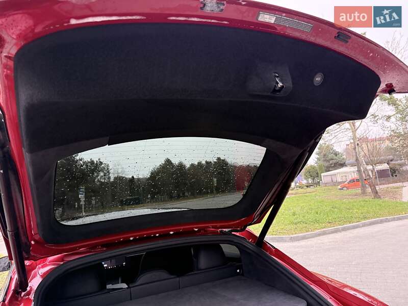 Лифтбек Tesla Model S 2021 в Львове