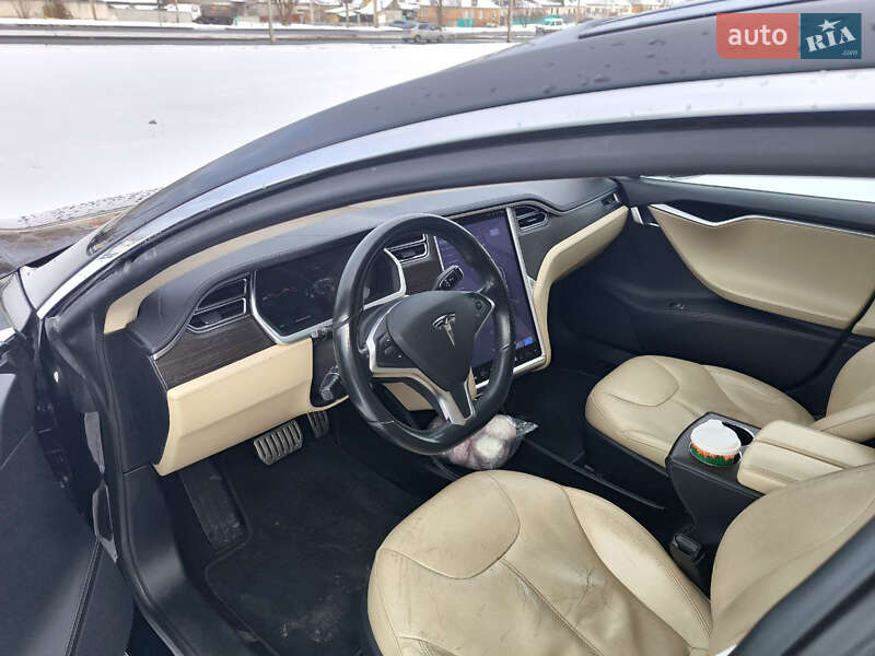 Ліфтбек Tesla Model S 2014 в Харкові