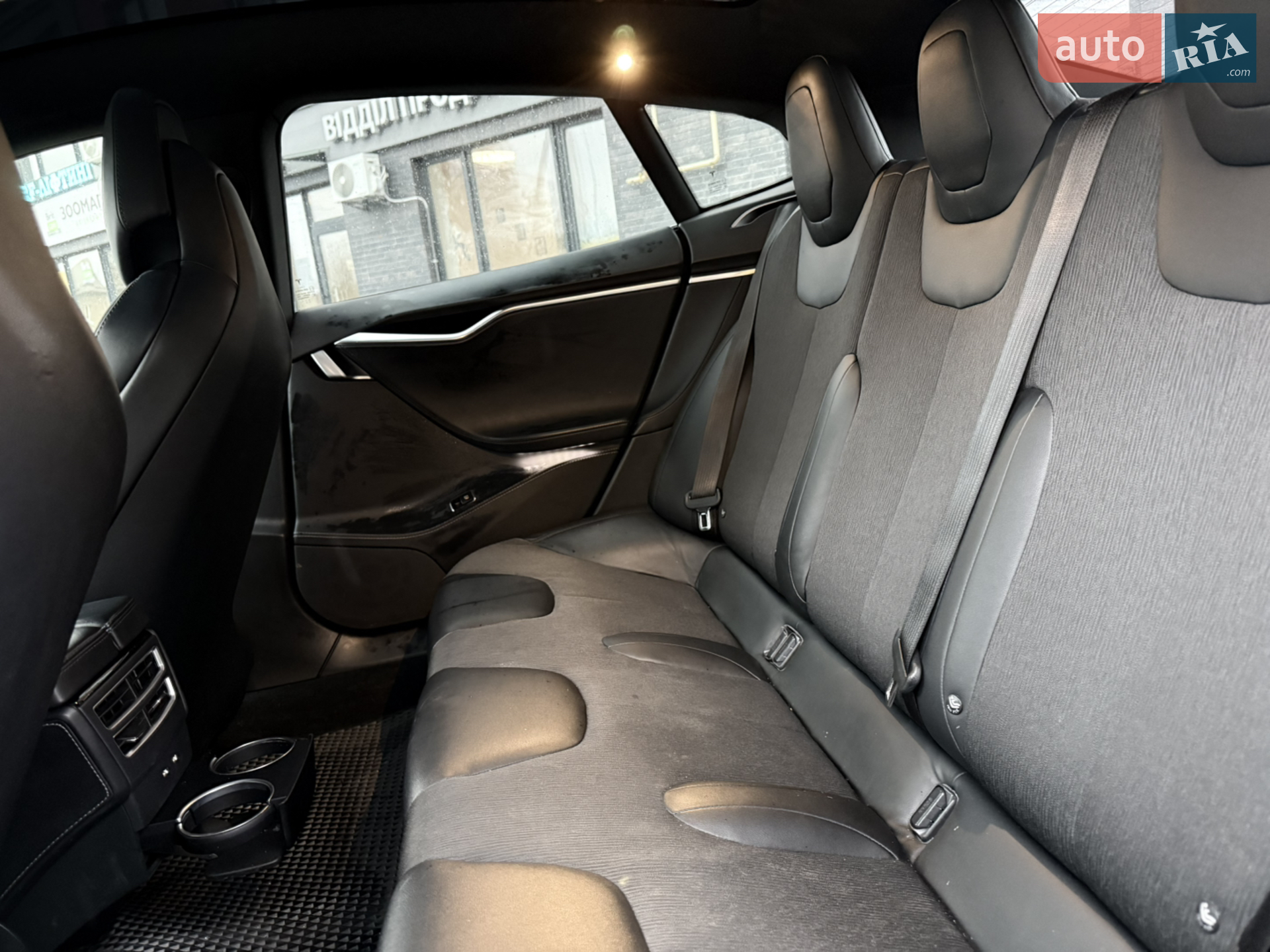2017 Tesla Model S - мініатюра 61
