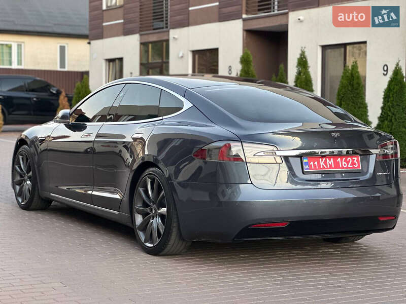 Лифтбек Tesla Model S 2020 в Одессе