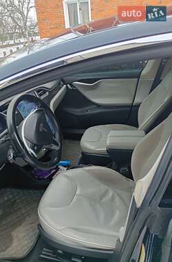 Лифтбек Tesla Model S 2013 в Нововолынске фото 12 Лифтбек Tesla Model S 2013 в Нововолынске