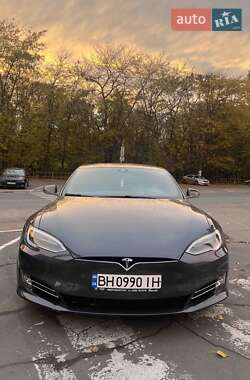 Ліфтбек Tesla Model S 2016 в Одесі