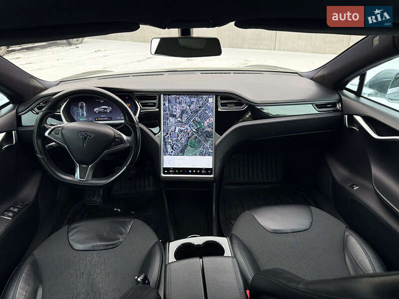 Лифтбек Tesla Model S 2013 в Луцке
