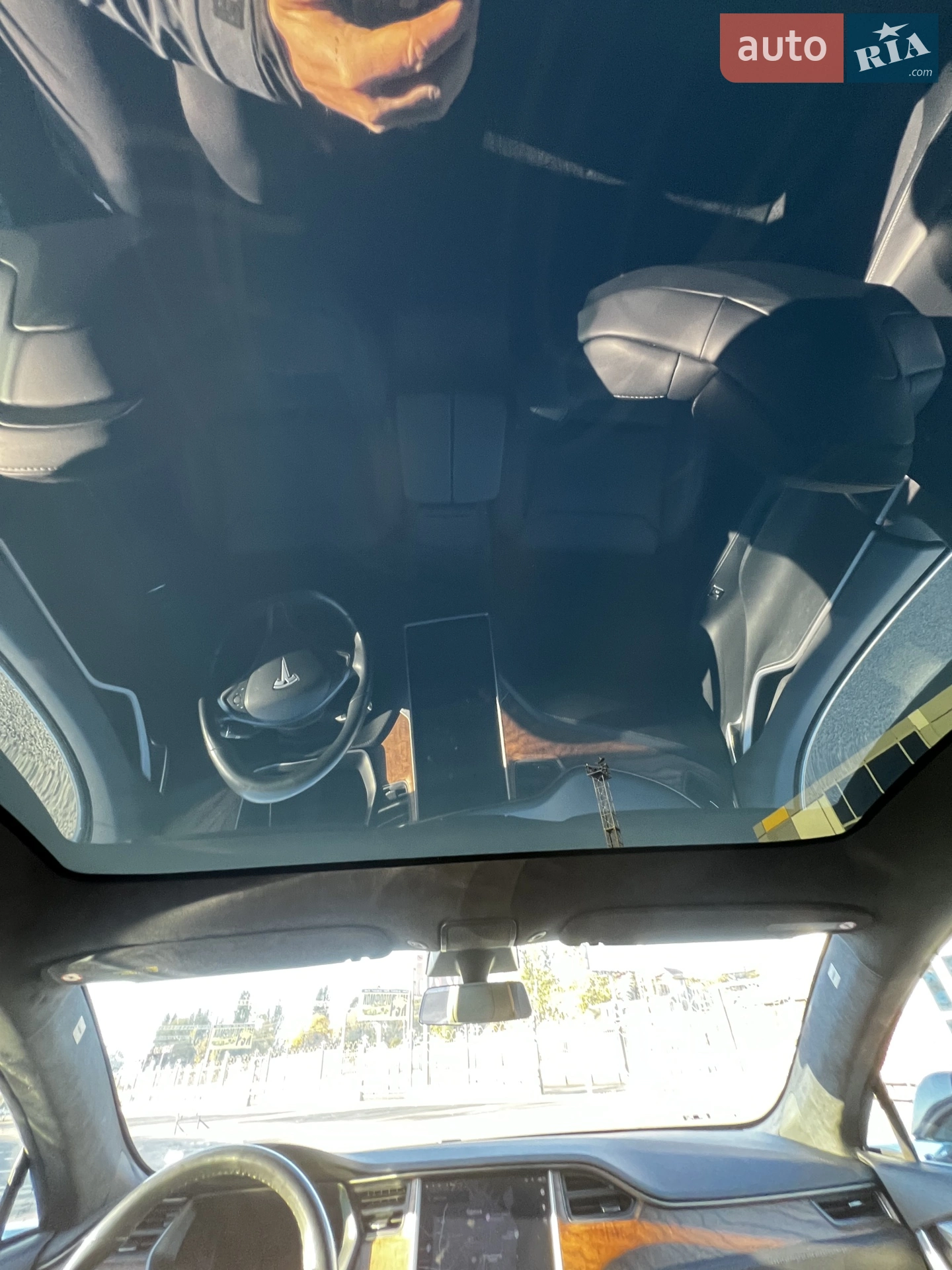 2019 Tesla Model S - мініатюра 8
