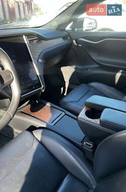 Лифтбек Tesla Model S 2019 в Одессе