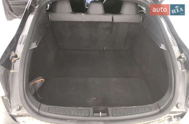 Лифтбек Tesla Model S 2017 в Виннице