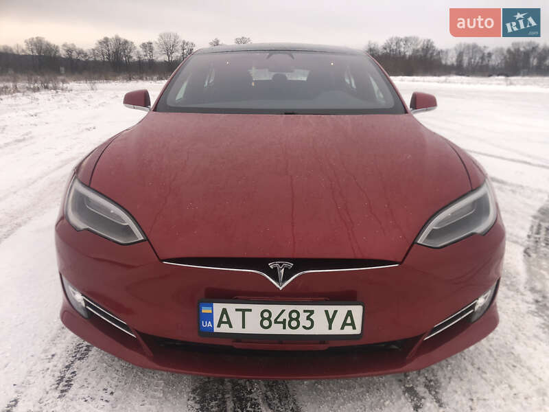 Tesla Model S 2018