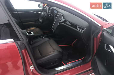 Лифтбек Tesla Model S 2018 в Виннице