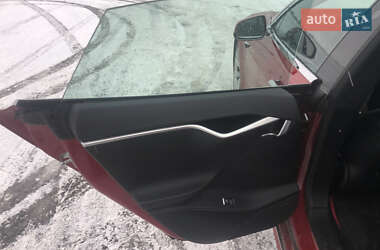 Лифтбек Tesla Model S 2018 в Виннице