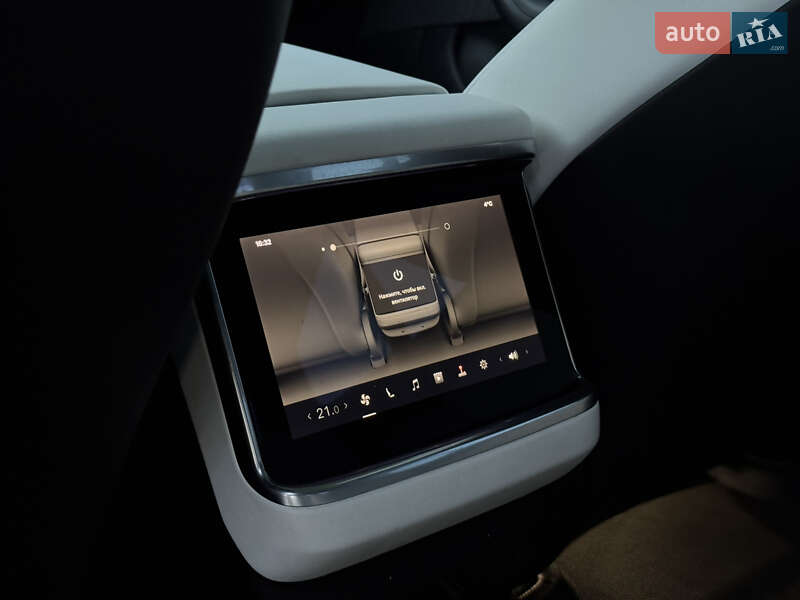 Ліфтбек Tesla Model S 2022 в Ужгороді