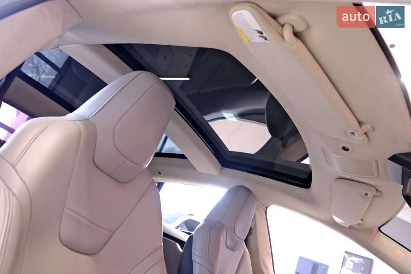 Лифтбек Tesla Model S 2015 в Одессе фото 46 Лифтбек Tesla Model S 2015 в Одессе