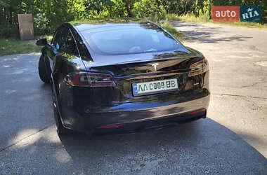 Лифтбек Tesla Model S 2021 в Киеве