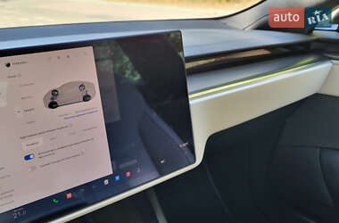Лифтбек Tesla Model S 2021 в Киеве