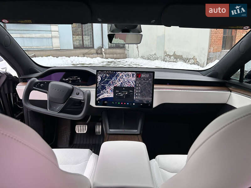 Лифтбек Tesla Model S 2022 в Киеве