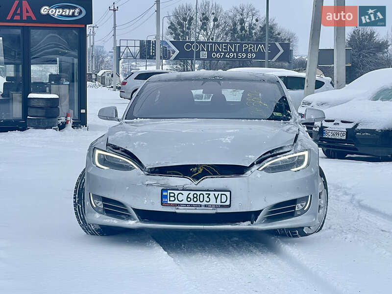 Ліфтбек Tesla Model S 2018 в Львові фото 3 Ліфтбек Tesla Model S 2018 в Львові