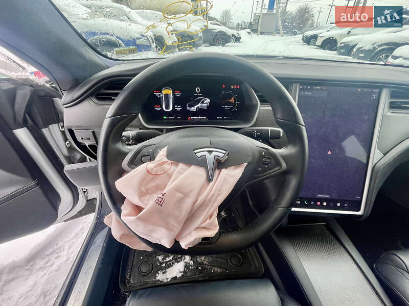 Ліфтбек Tesla Model S 2018 в Львові фото 13 Ліфтбек Tesla Model S 2018 в Львові